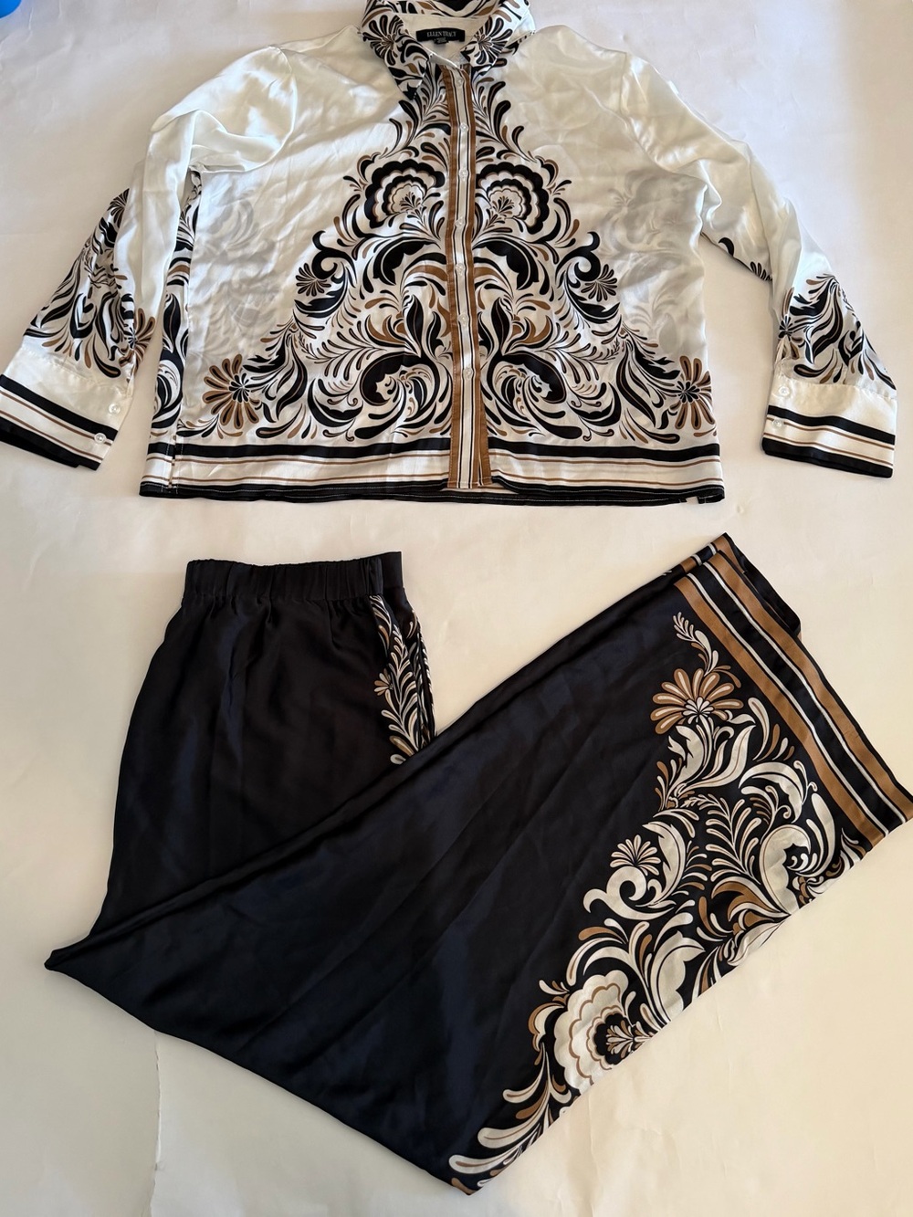 Ellen Tracy Black, White & Gold Wide-Leg Pant Set